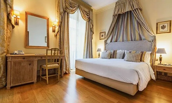 Real Residencia - Apartamentos Turisticos Lizbona 4*,